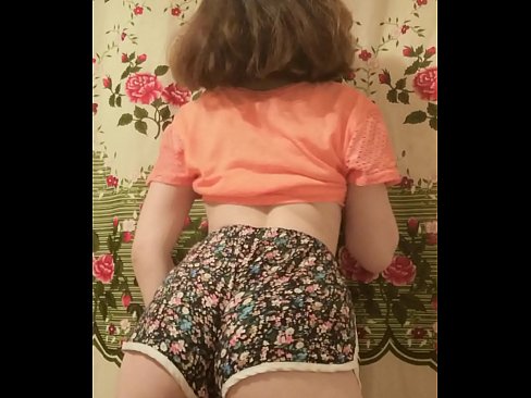❤️ Seksi mlada bejba se pred kamero sleče s kratkih hlač ️ Anal video pri nas sl.goodseller.top ☑